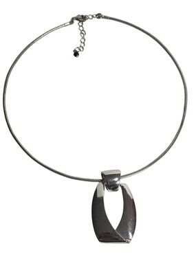 Abstract Liz Claiborne Pendant Collar Necklace Silver Tone Geometric